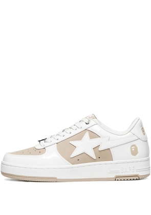 A BATHING APE® star-patch leather sneakers - White