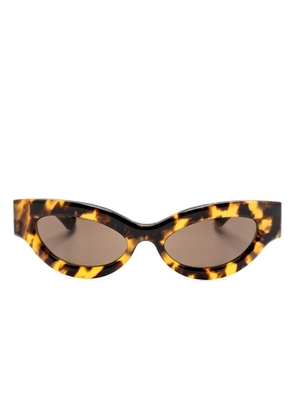 Nanushka Trysta cat-eye sunglasses - Brown