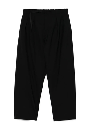 SEVEN GAUGE pleat-detailed trousers - Black