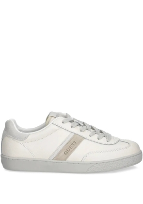 GUESS USA logo-print sneakers - White