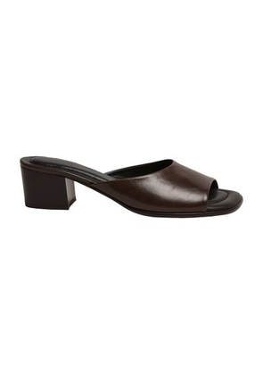 Square-heeled 55 mules