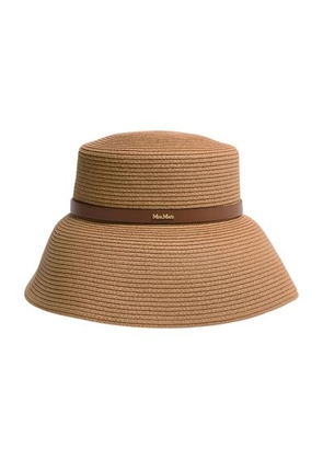 Raffia hat