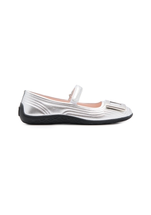 Roger Vivier Metallic Leather Ballet Flats - Moda Operandi