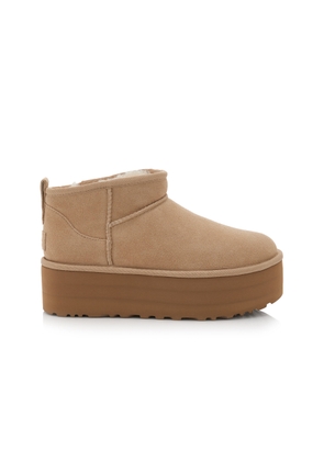 UGG Classic Ultra Mini Sheepskin Platform Boots - Moda Operandi