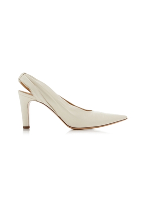 Gabriela Hearst Amari Leather Pumps - Moda Operandi