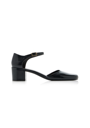 The Row Penelope Leather Pumps - Moda Operandi