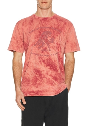 Palmes Lake Tee in Red - Red. Size M (also in S, L, XL/1X).