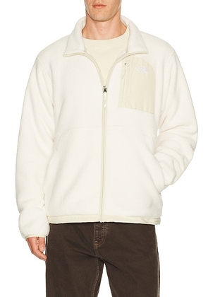 The North Face Yumiori Off Peak Full Zip Jacket in White Dune & Desert Stone - White. Size L (also in M, S, XL/1X, XXL/2X).