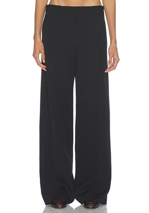 The Row Dender Pant in Dark Navy - Navy. Size 0 (also in 2, 4, 6, 8).