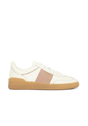 Valentino Garavani Upvillage Sneaker in Ivory  Rose Cannelle  Skin  & Ambra - Ivory. Size 40 (also in 41).
