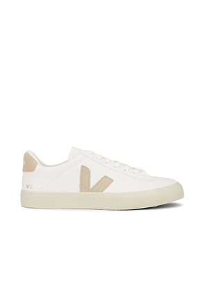 Veja Campo Sneakers in Extra White & Almond - White. Size 39 (also in 40, 41, 42, 43, 44, 45, 46).