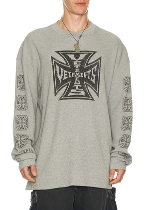 VETEMENTS Biker Cross Waffle Longsleeve Tee in Grey Melange - Grey. Size M (also in S, L).