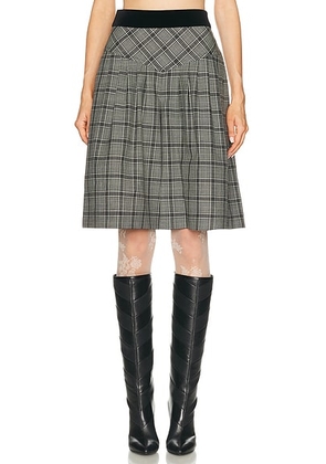 Valentino Check Bermuda Short in Grigio  Chiaro  Antracite  & Nero - Grey. Size 36 (also in 40, 42).