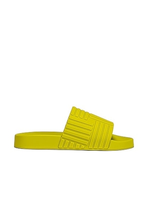 Bottega Veneta Slider Intreccio Slide Sandals in Kiwi - Yellow. Size 36 (also in 35, 38).