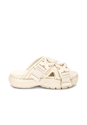 Bottega Veneta Slide Sandal in Sea Salt - Beige. Size 39 (also in 37, 40, 41).