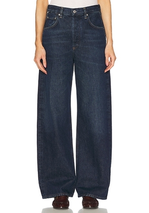 Citizens of Humanity Ayla Baggy Jeans in Costa Brava - Blue. Size 29 (also in ).