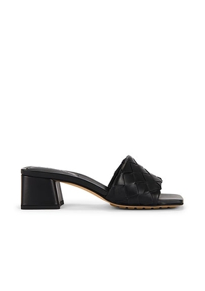 Bottega Veneta Mule Sandal in Black - Black. Size 37.5 (also in 36, 38, 39.5, 40, 41).