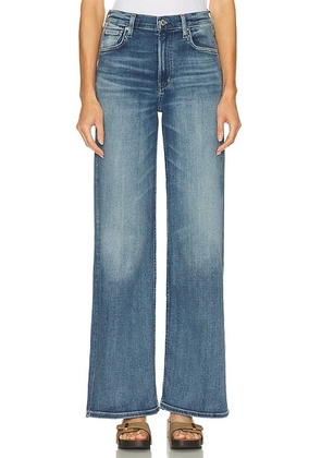 Citizens of Humanity Lyra Wide Leg Jeans in Cooper - Blue. Size 26 (also in 25, 27, 28, 29, 30, 32, 33, 34).