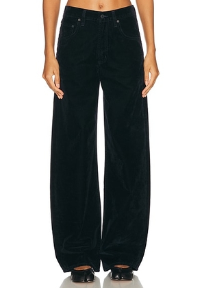 AGOLDE Low Curve in Ocean - Navy. Size 24 (also in 23, 25, 26, 28, 29, 33).