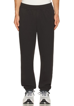 Beyond Yoga LuxeFleece Jogger in Slate Brown - Brown. Size M (also in L, S, XL/1X, XXL/2X).