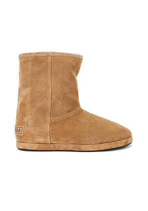 Balenciaga Alaska Soft Bootie in Camel - Brown. Size 43 (also in 42).