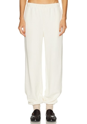 Eterne Boyfriend Pocket Sweatpant in Cream - Cream. Size M (also in L, S, XL).