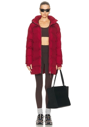 Beyond Yoga Warm Up Long Puffer Jacket in Ruby Rush - Red. Size M (also in L, S, XS).