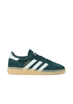 Adidas Originals Handball Spezial in Aurora Ivy  Ash Green  & Gum - Green. Size 7.5 (also in 6, 8, 8.5).