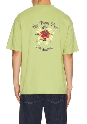 DrÃ´le De Monsieur Dr&ocirc;le De Monsieur T-Shirt Slogan Rose in Light Olive - Olive. Size M (also in S, L, XL/1X, XXL/2X).