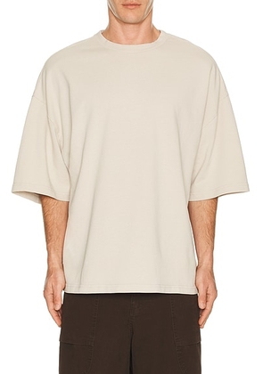 Entire Studios Heavy Boxy Tee in Off white - Beige. Size M (also in L).