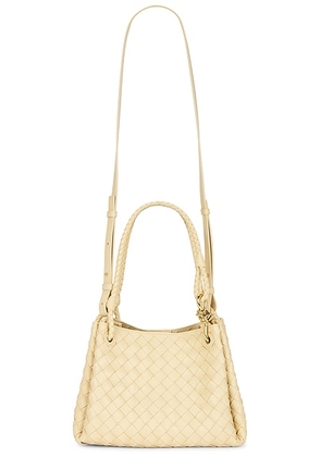 Bottega Veneta Parachute Bag in Tufo & Muse Brass - Cream. Size all.