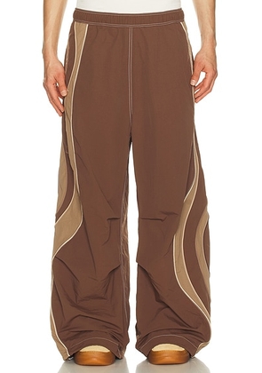 ERL Unisex Ufo Track Pants Woven in Brown - Brown. Size M (also in XL/1X).