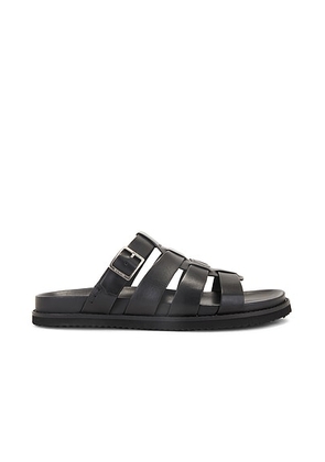 G.H.BASS Fisherman Sandal in Black - Black. Size 10.5 (also in 10, 8, 8.5, 9).