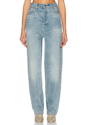 Fear of God ESSENTIALS Straight Leg Jeans in Vintage Blue - Denim-Light. Size 25 (also in 24, 26).