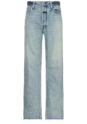 Fear of God 5 Pocket Straight Leg Jeans in Medium Indigo - Blue. Size 30 (also in ).
