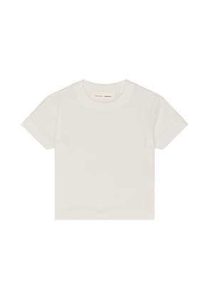 Fear of God ESSENTIALS Kids Essential Tee in Ivory - Ivory. Size 4/5 (also in 2/3, 6/7).
