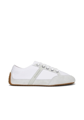 Givenchy Slim Sneaker in White - White. Size 42 (also in 41, 43, 45).