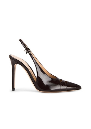 Gianvito Rossi Slingback Pump in Bourgogne - Burgundy. Size 39.5 (also in 36.5, 37, 37.5, 40).