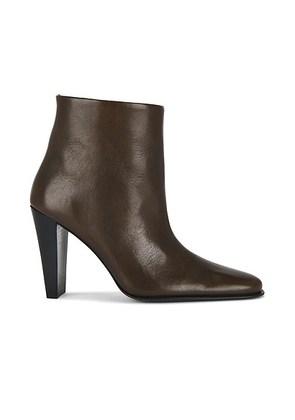 Jude Fete Ankle Boot in Mocha Leather - Brown. Size 37.5 (also in 40).