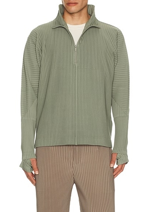 Homme Plisse Issey Miyake Monthly Colors November Turtleneck Quarter Zip Pullover in Mangan Green - Green. Size 3 (also in 2, 4).