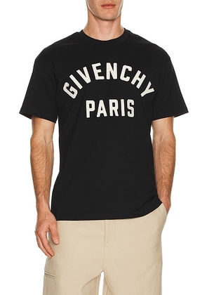 Givenchy Regular Fit T-Shirt in Black & White - Black. Size L (also in S, M, XL/1X, XXL/2X).