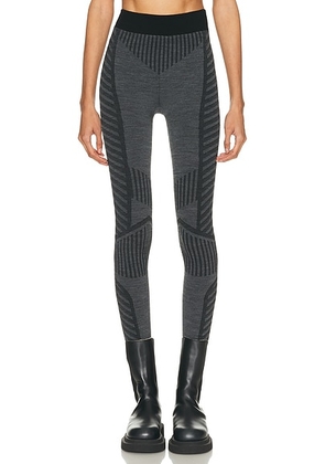 Fusalp Seamela Legging in Gris Chine & Noir - Grey. Size M (also in ).