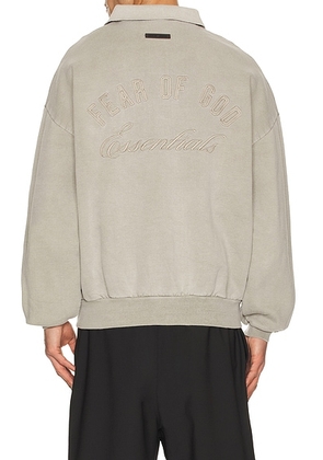 Fear of God ESSENTIALS Classic Polo Sweatshirt in Smoke Grey - Grey. Size M (also in XS, S, L, XL/1X, XXL/2X).