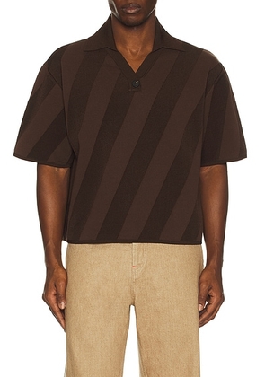 JACQUEMUS Le Polo Maille Berlingot in Dark Brown - Brown. Size S (also in L).