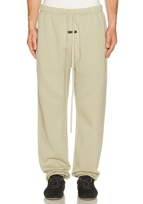 Fear of God ESSENTIALS Vintage Fleece Sweatpant in Abbey Stone - Taupe. Size L (also in XS, S, M, XL/1X).