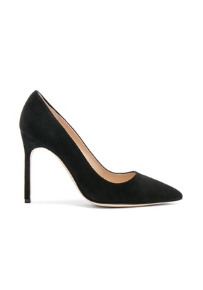Manolo Blahnik BB 105 Suede Pumps in Black Suede - Black. Size 40.5 (also in 41, 34, 41.5).