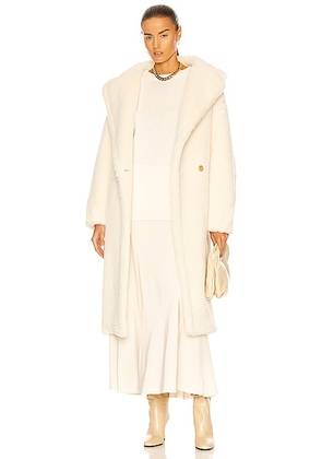 Max Mara Tedgirl Coat in White - White. Size S (also in L).