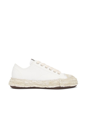 Maison MIHARA YASUHIRO Peterson 23 Vintage Colored Original Sole Canvas Low Top Sneaker in White - White. Size 42 (also in 41, 44).