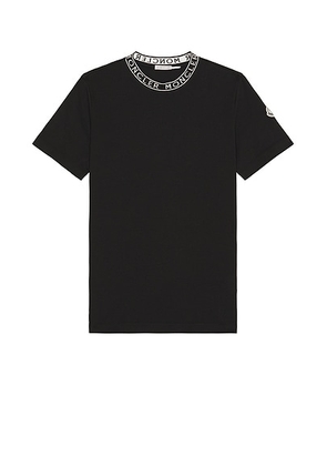 Moncler T-Shirt in Black - Black. Size M (also in S).