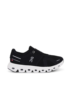 On Cloud 6 Sneaker in Black & White - Black. Size 5 (also in 10, 5.5, 6, 6.5, 7, 7.5, 8, 8.5, 9, 9.5).